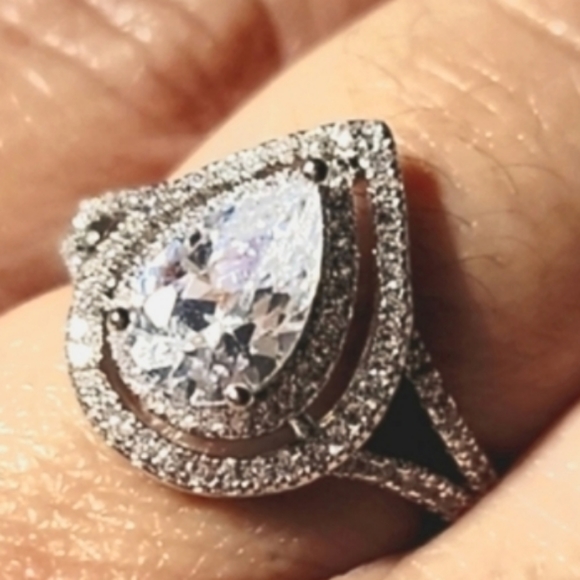 Savvy Cie Jewelry - Savvy Cie Jewels Rhodium-Plated Teardrop Ring, Size 7